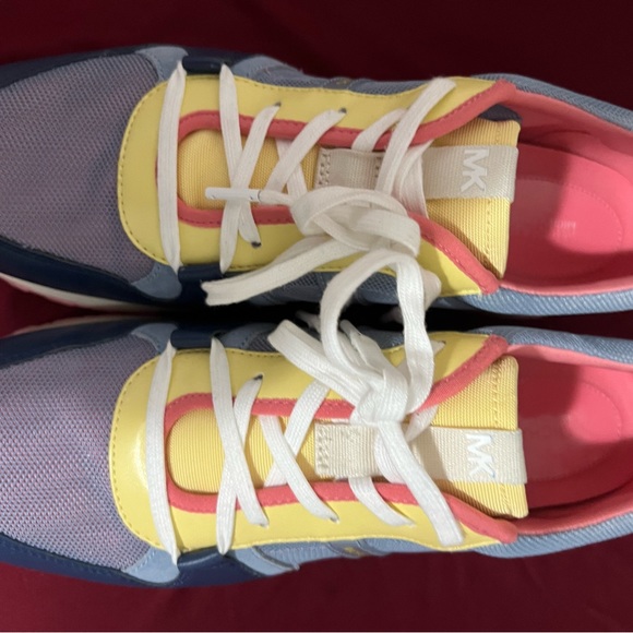 Gently worn Michael Kors Dash Trainer Small Net Mesh Sneakers - Picture 2 of 12